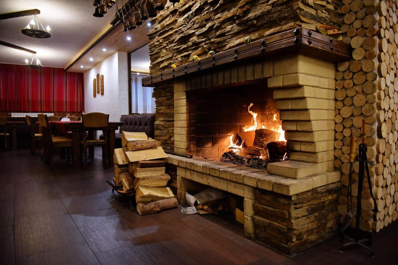 Aparthotel Forest Nook Pamporovo Bagian luar foto