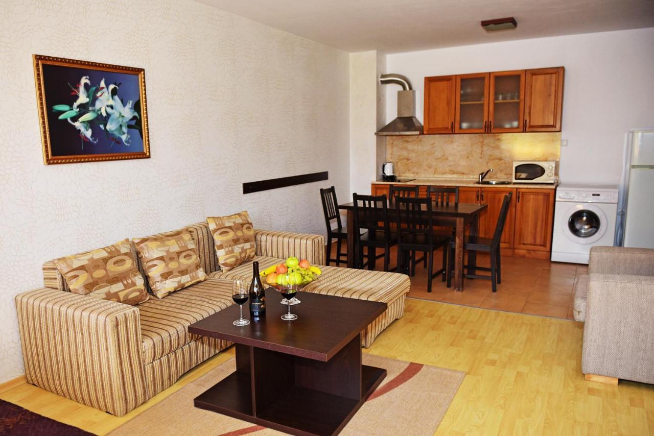Aparthotel Forest Nook Pamporovo Bagian luar foto