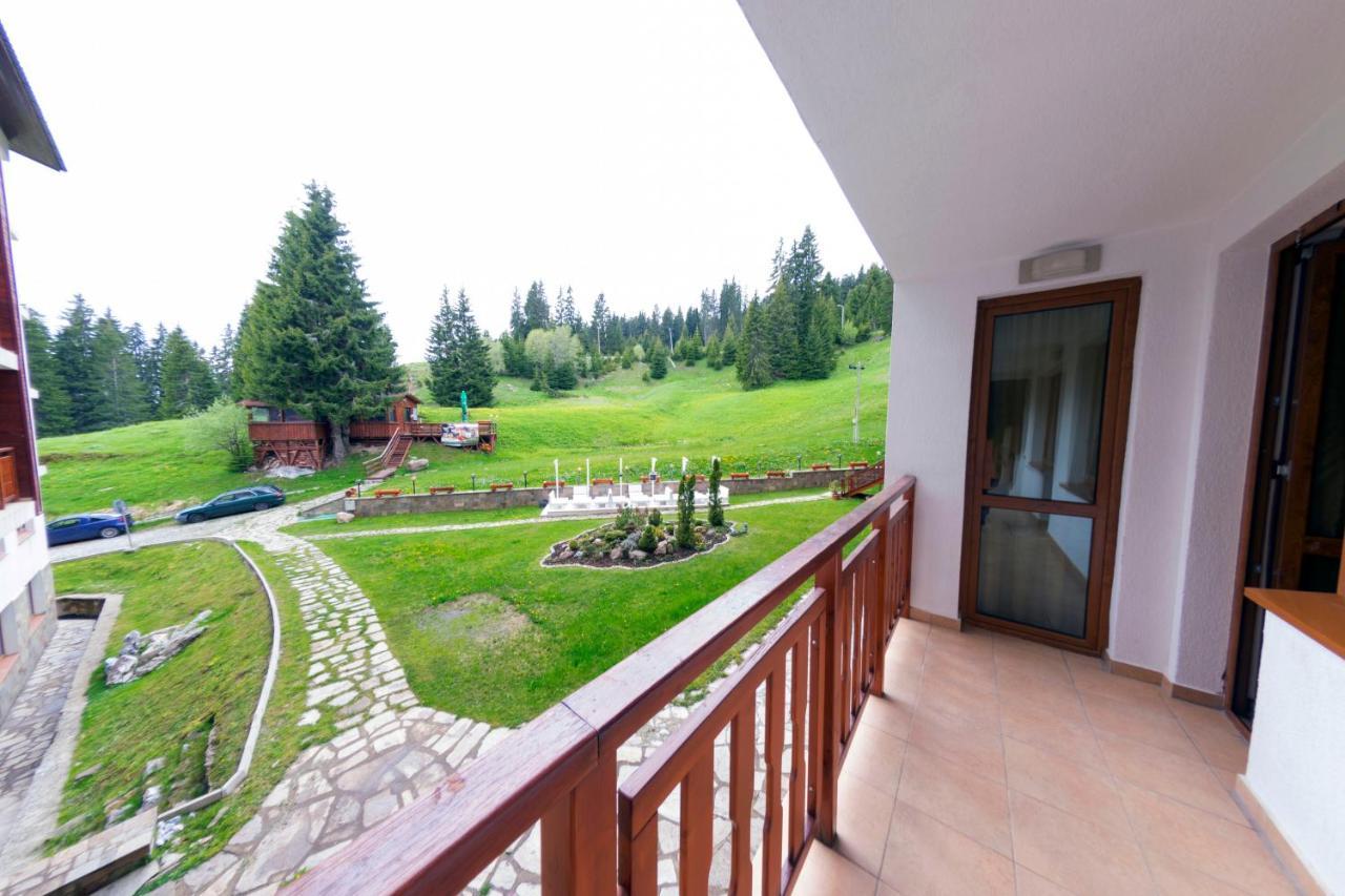 Aparthotel Forest Nook Pamporovo Bagian luar foto